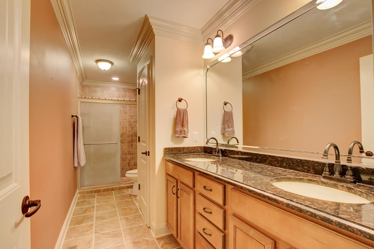 135 Excell Road, Unit 1201 Clarksville, TN 37043 - Photo 17 of 30 Gallery Image 17