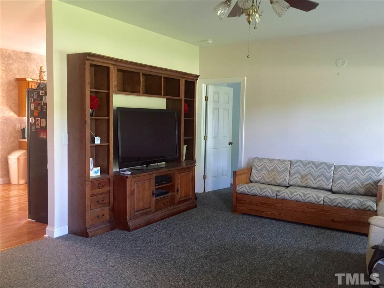 1708 Johnson Road Burlington, NC 27217 - Photo 8 of 25 Gallery Image 8