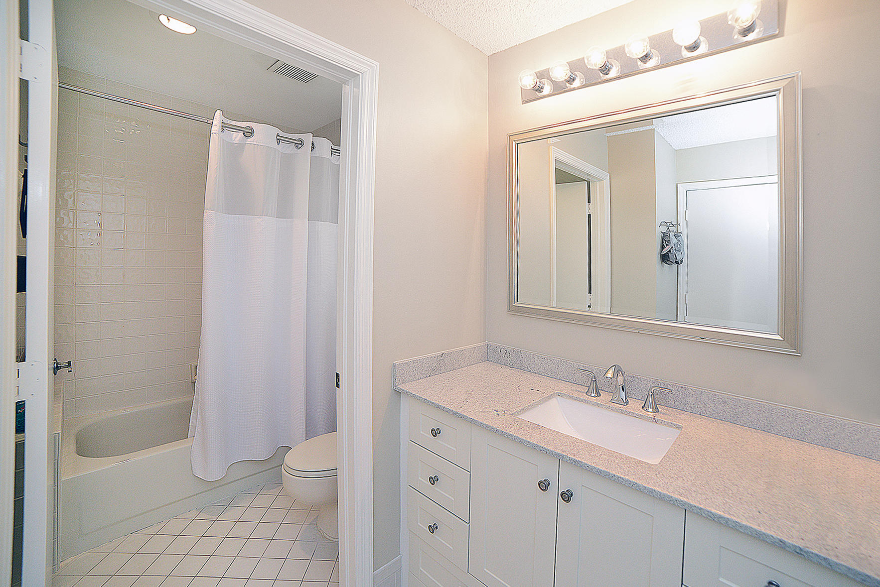 7300 Via Palomar Boca Raton, FL 33433 - Photo 17 of 17 Bath 2