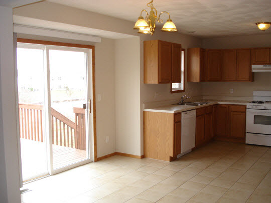 10103 Lismore Road Roscoe, IL 61073 - Photo 5 of 11 Gallery Image 5