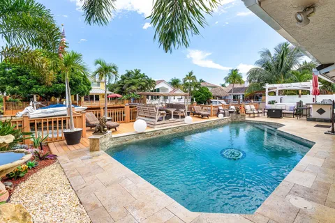 $3,290,000 | 1548 Southwest 5th Avenue, Boca Raton, FL 33432