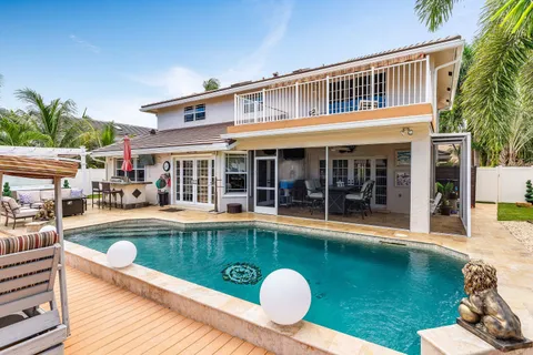 $3,290,000 | 1548 Southwest 5th Avenue, Boca Raton, FL 33432