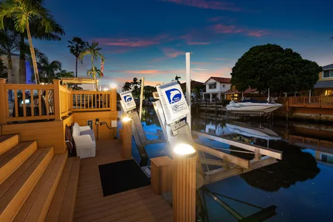 $3,290,000 | 1548 Southwest 5th Avenue, Boca Raton, FL 33432