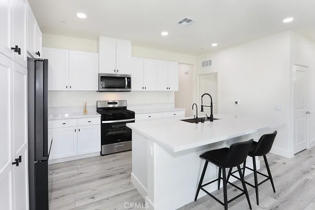 $660,000 | 4067 Summer, Corona, CA 92883