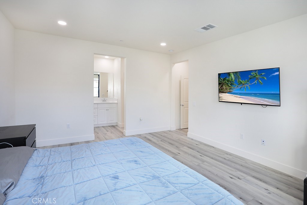 4067 Summer Corona, CA 92883 - Photo 23 of 28 a view of an empty room with a window