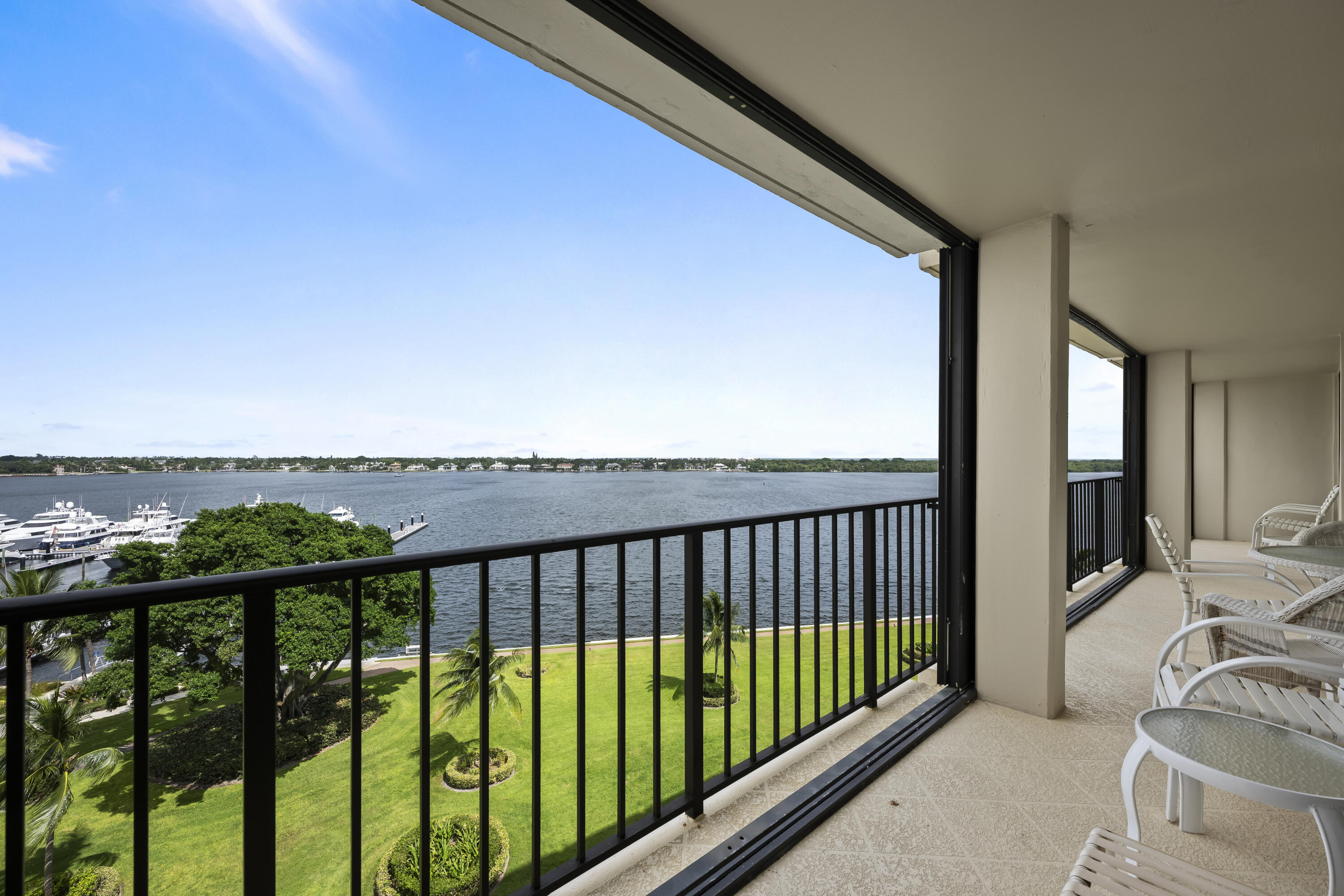 134 Lakeshore Drive, Unit 814 North Palm Beach, FL 33408 - Photo 18 of 30 a view of balcony with furniture