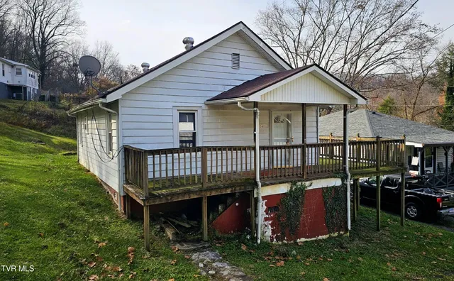 $69,000 | 604 Blondell Avenue, Appalachia, VA 24216