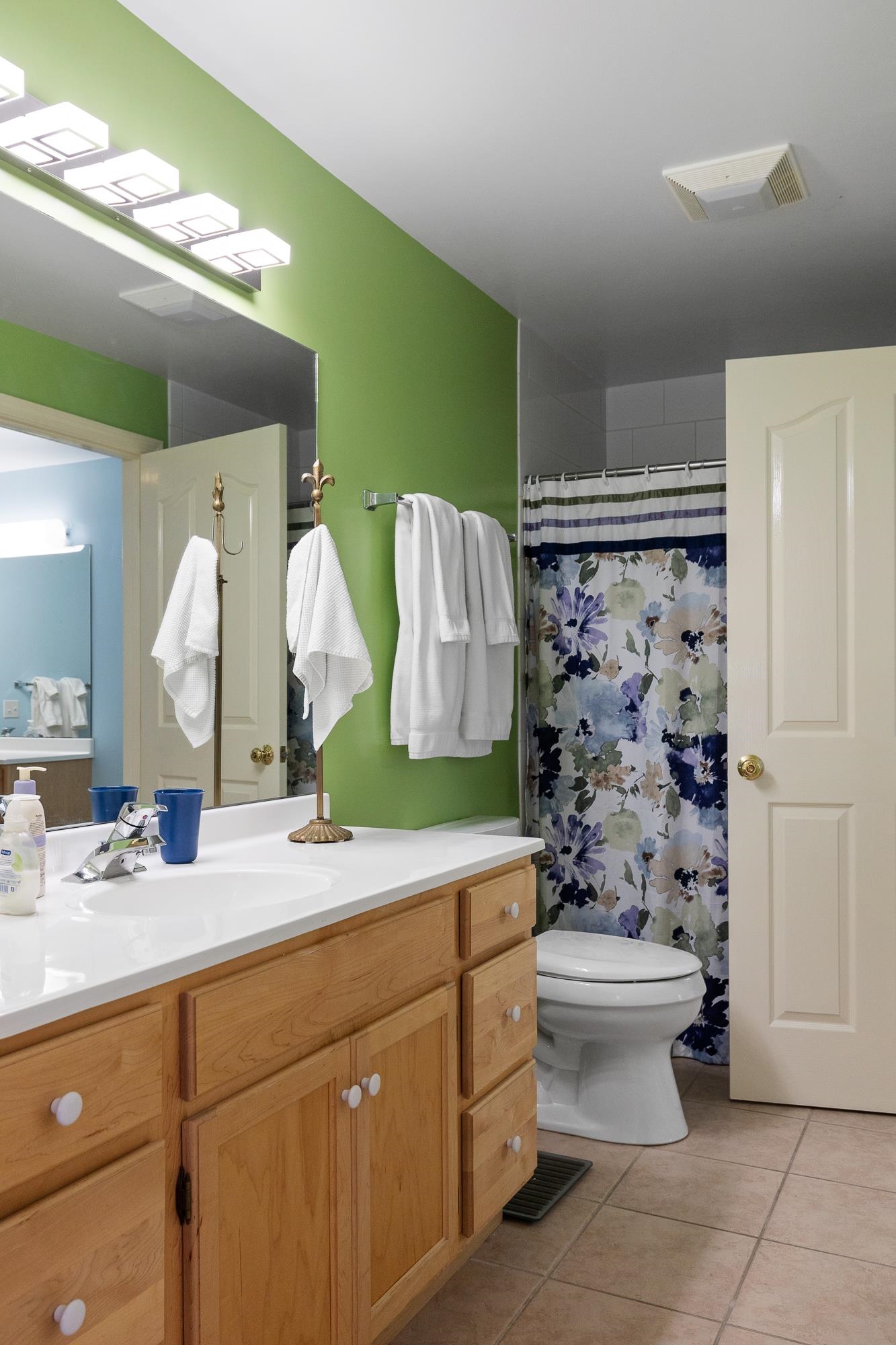 45 Claire Point Road, Unit 45 Burlington, VT 05408 - Photo 27 of 37 Gallery Image 27