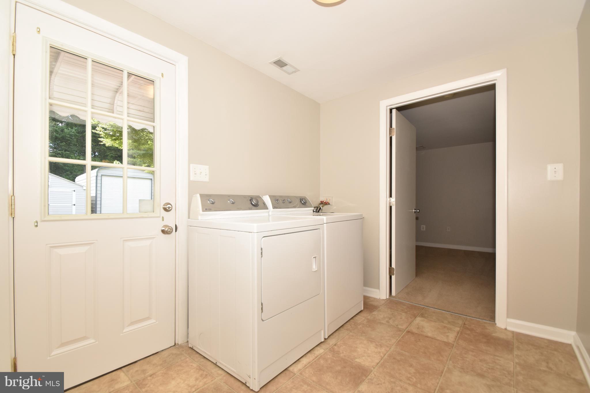 2824 Harford Road Fallston, MD 21047 - Photo 12 of 28 Laundry/ Mud room