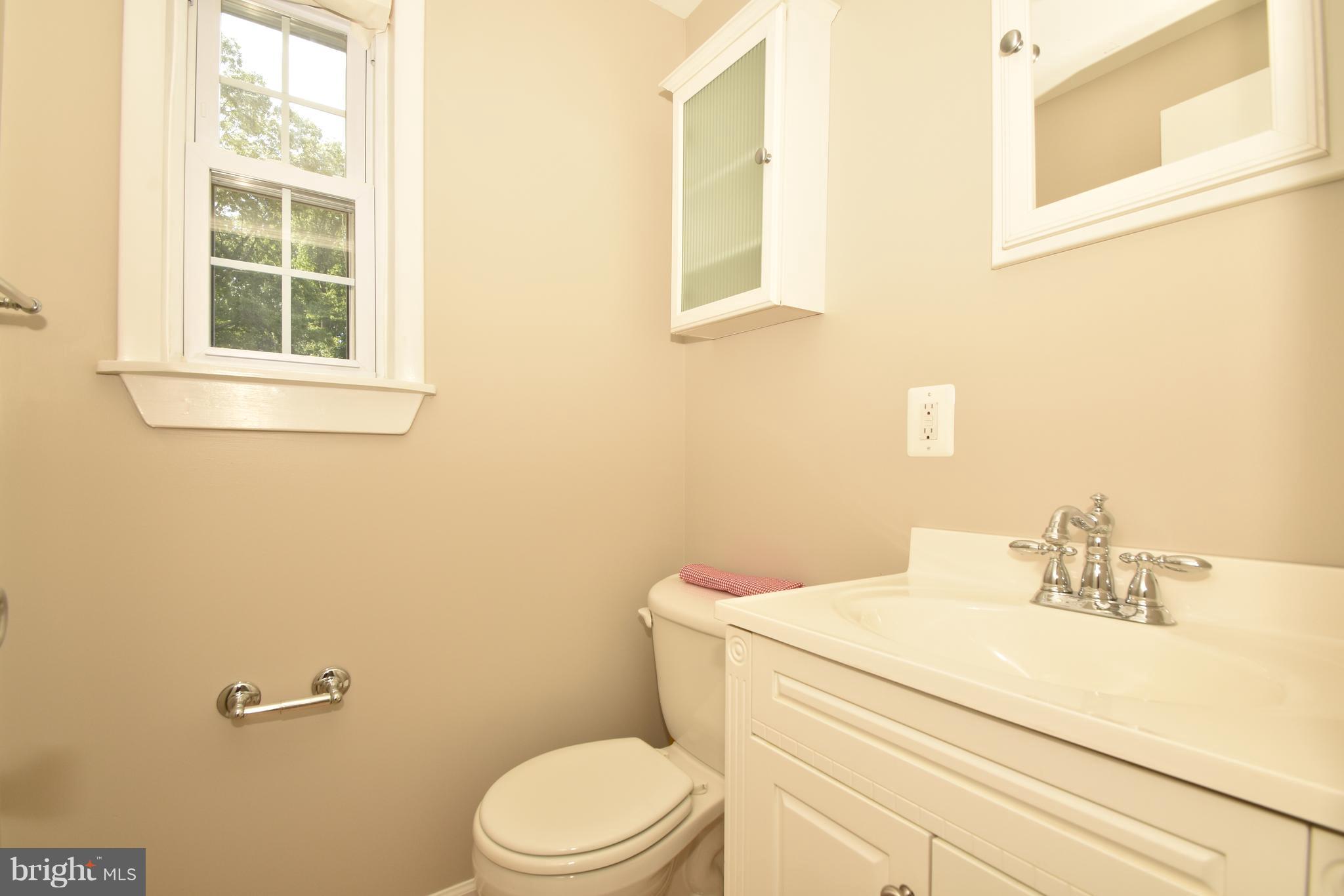 2824 Harford Road Fallston, MD 21047 - Photo 18 of 28 Bath (Master)