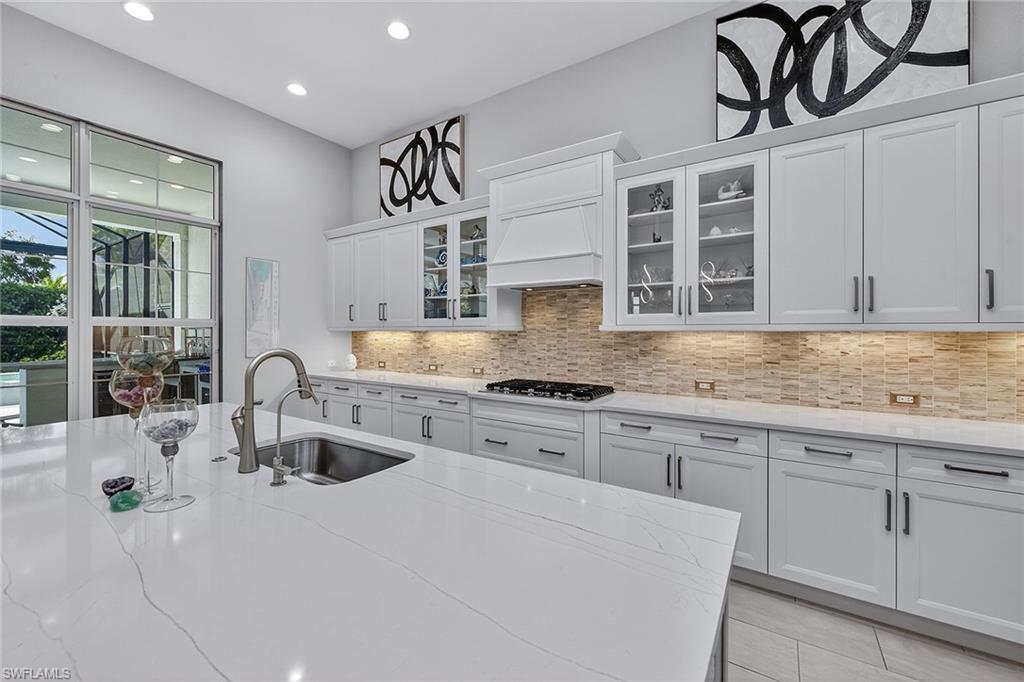 3164 Capistrano Lane Naples, FL 34114 - Photo 8 of 48