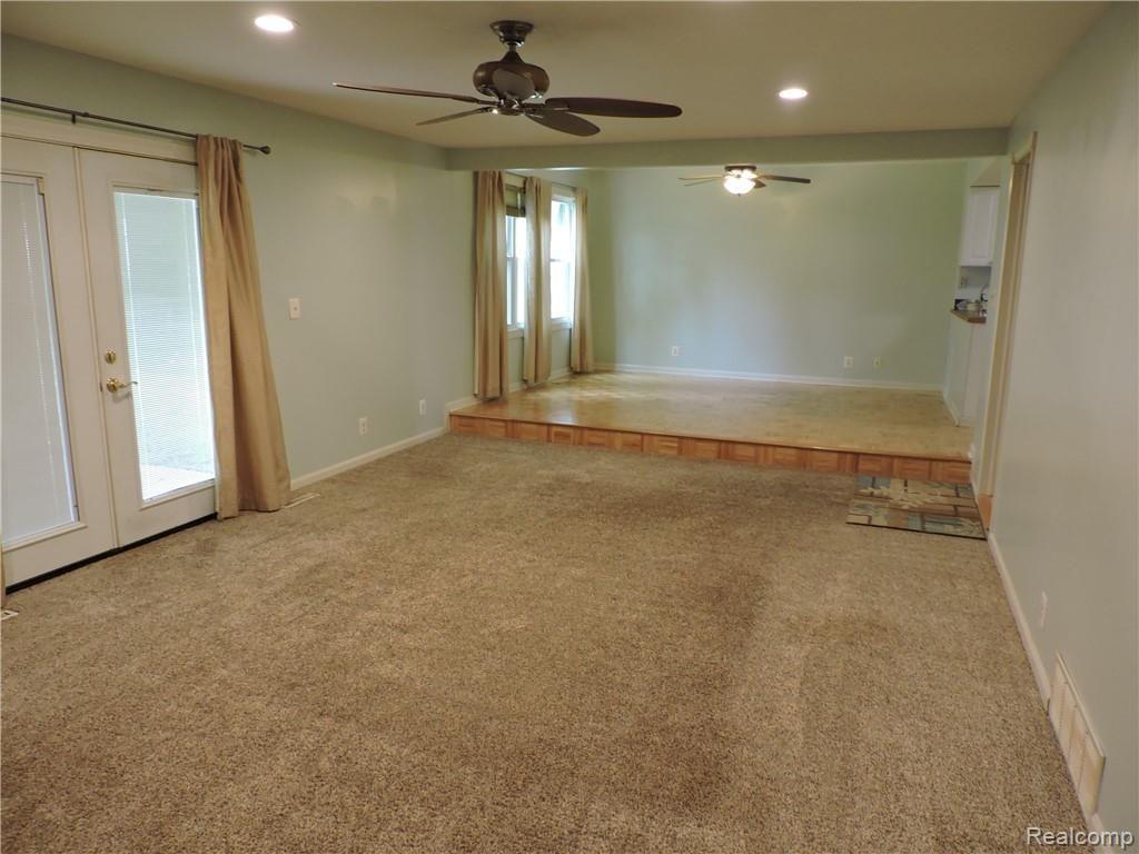 2173 Covert Road Burton, MI 48509 - Photo 9 of 35 9.JPG