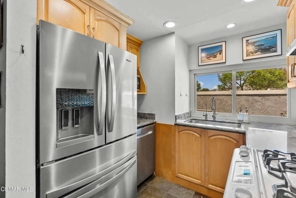 6408 Katherine Road, Unit D Simi Valley, CA 93063 - Photo 13 of 37 Gallery Image 13