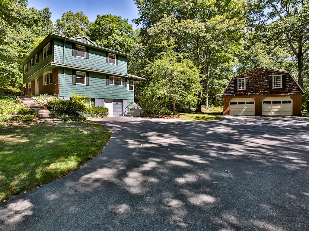 16 Valley Hill Road Pelham, NH 03076 - Photo 1 of 36