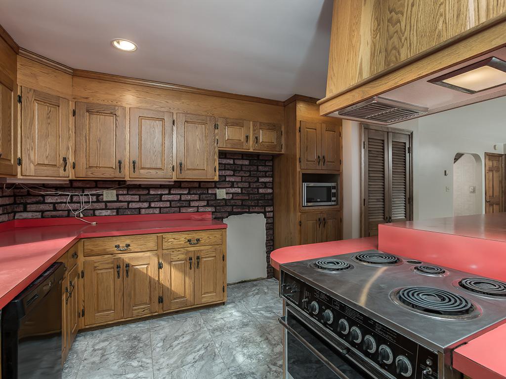 16 Valley Hill Road Pelham, NH 03076 - Photo 13 of 36