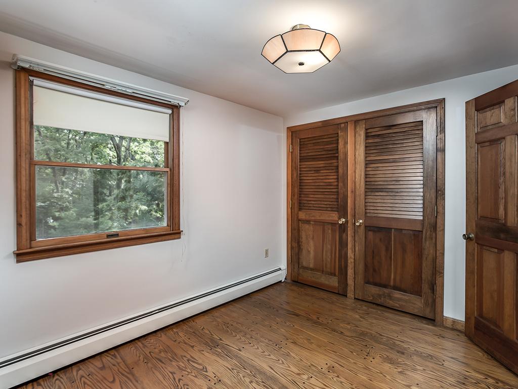 16 Valley Hill Road Pelham, NH 03076 - Photo 22 of 36