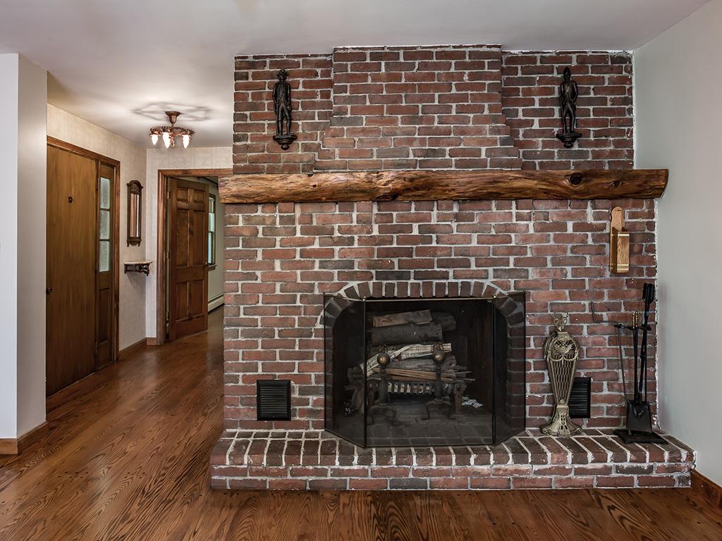 16 Valley Hill Road Pelham, NH 03076 - Photo 5 of 36