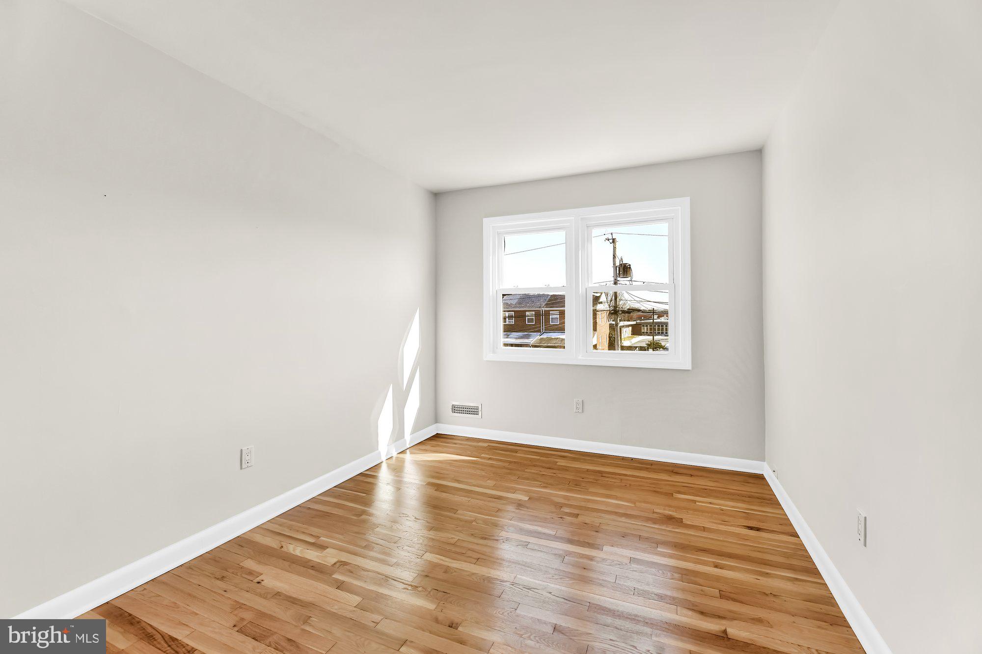 1763 Stokesley Road Baltimore, MD 21222 - Photo 13 of 28