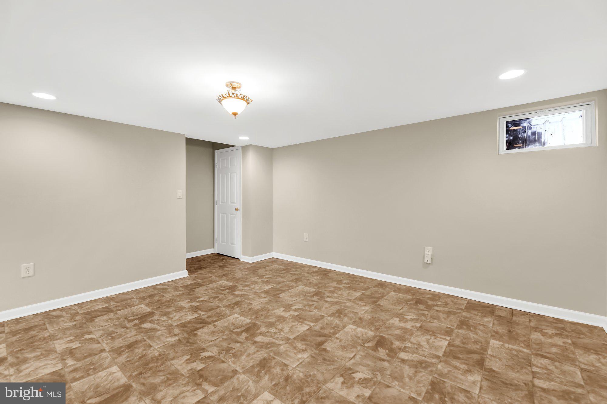 1763 Stokesley Road Baltimore, MD 21222 - Photo 22 of 28