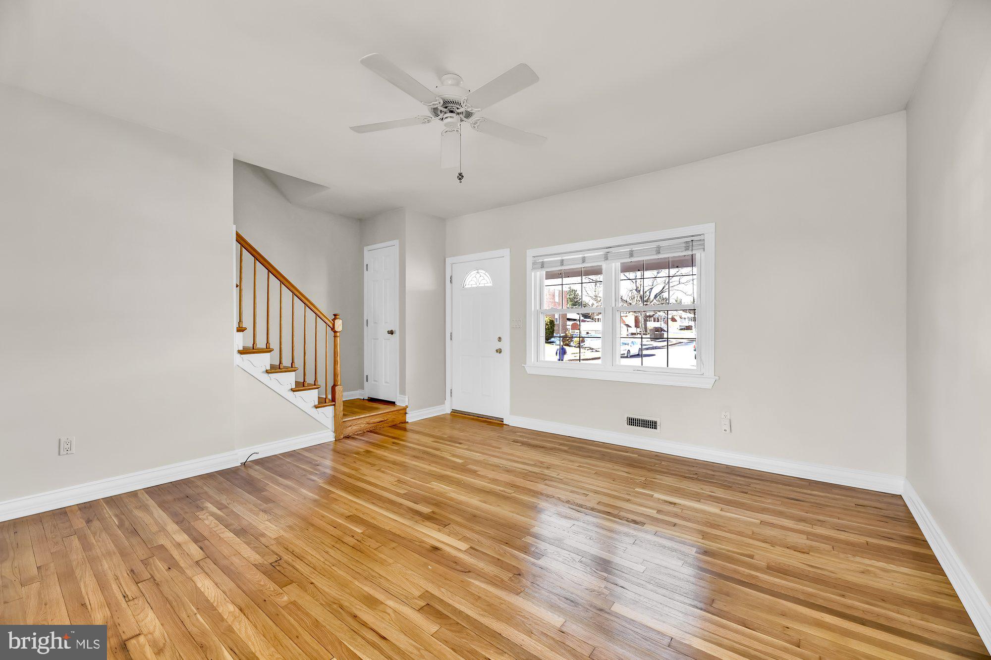 1763 Stokesley Road Baltimore, MD 21222 - Photo 4 of 28