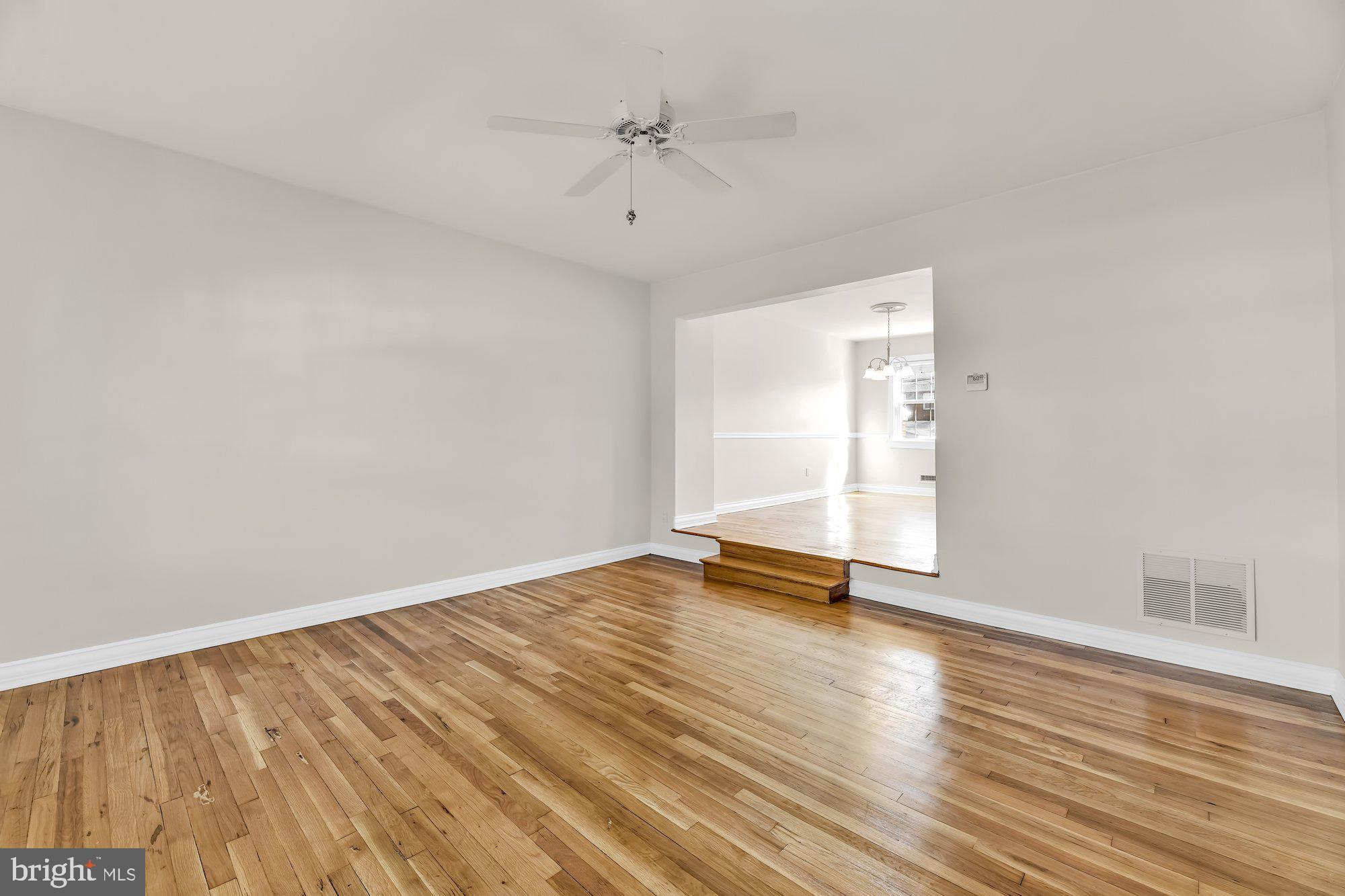 1763 Stokesley Road Baltimore, MD 21222 - Photo 5 of 28