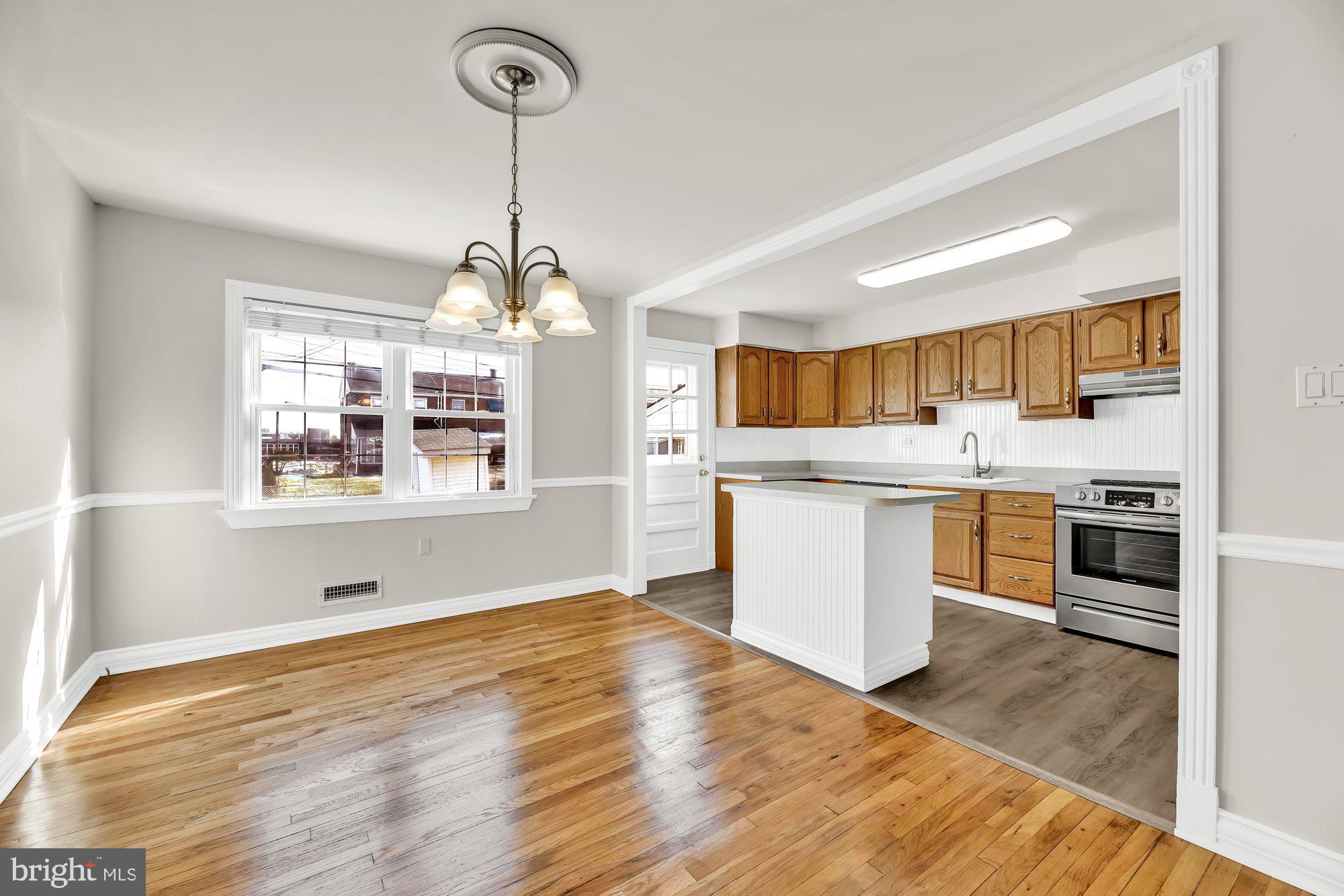 1763 Stokesley Road Baltimore, MD 21222 - Photo 7 of 28