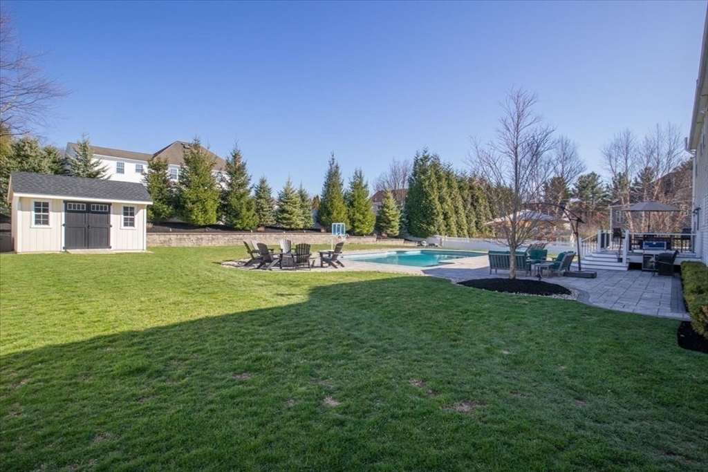 16 Red Gate Road Walpole, MA 02081 - Photo 32 of 35 Gallery Image 32