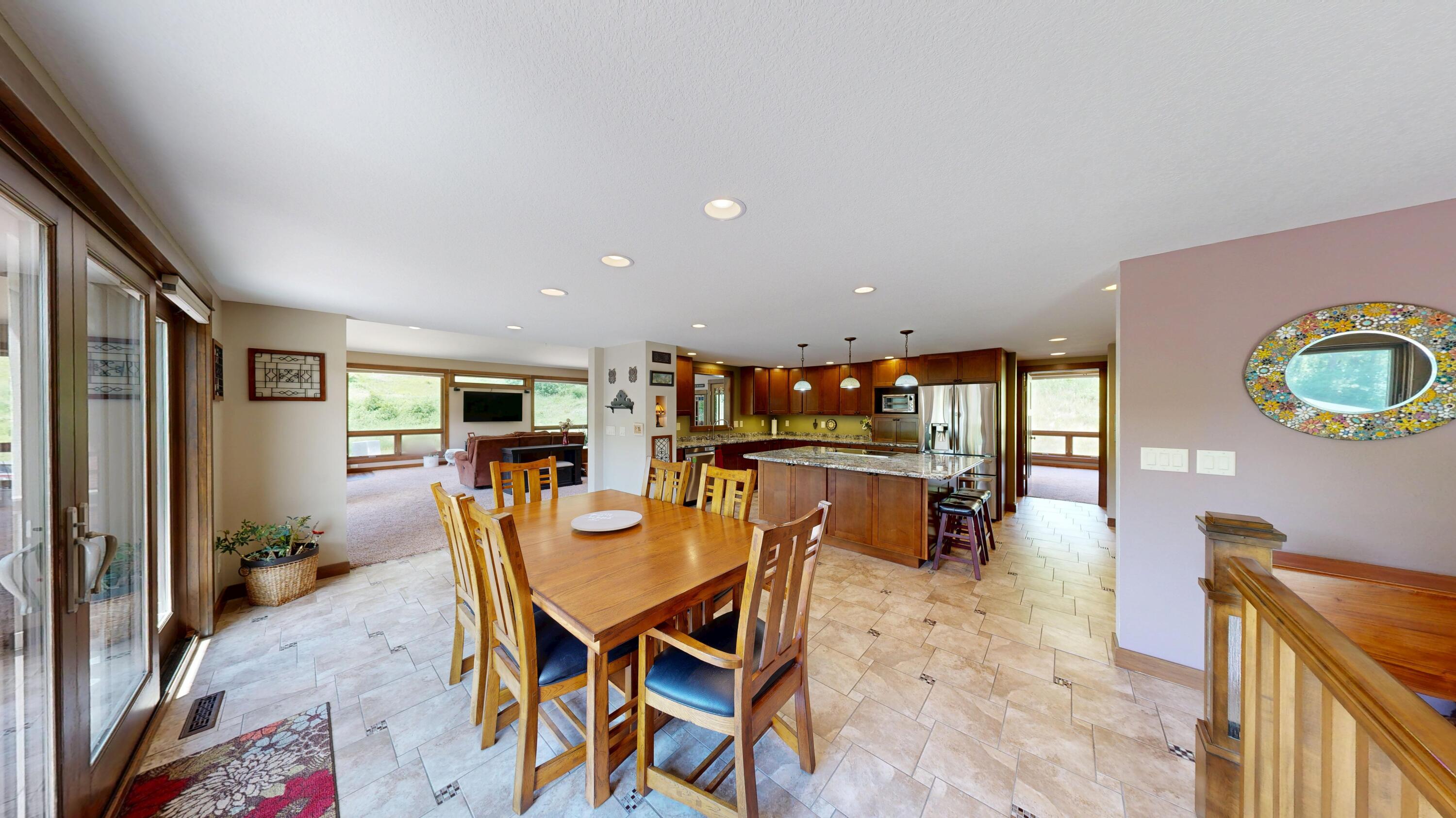 580 Skunk Hollow Road La Crescent, MN 55947 - Photo 16 of 83 Dining Room