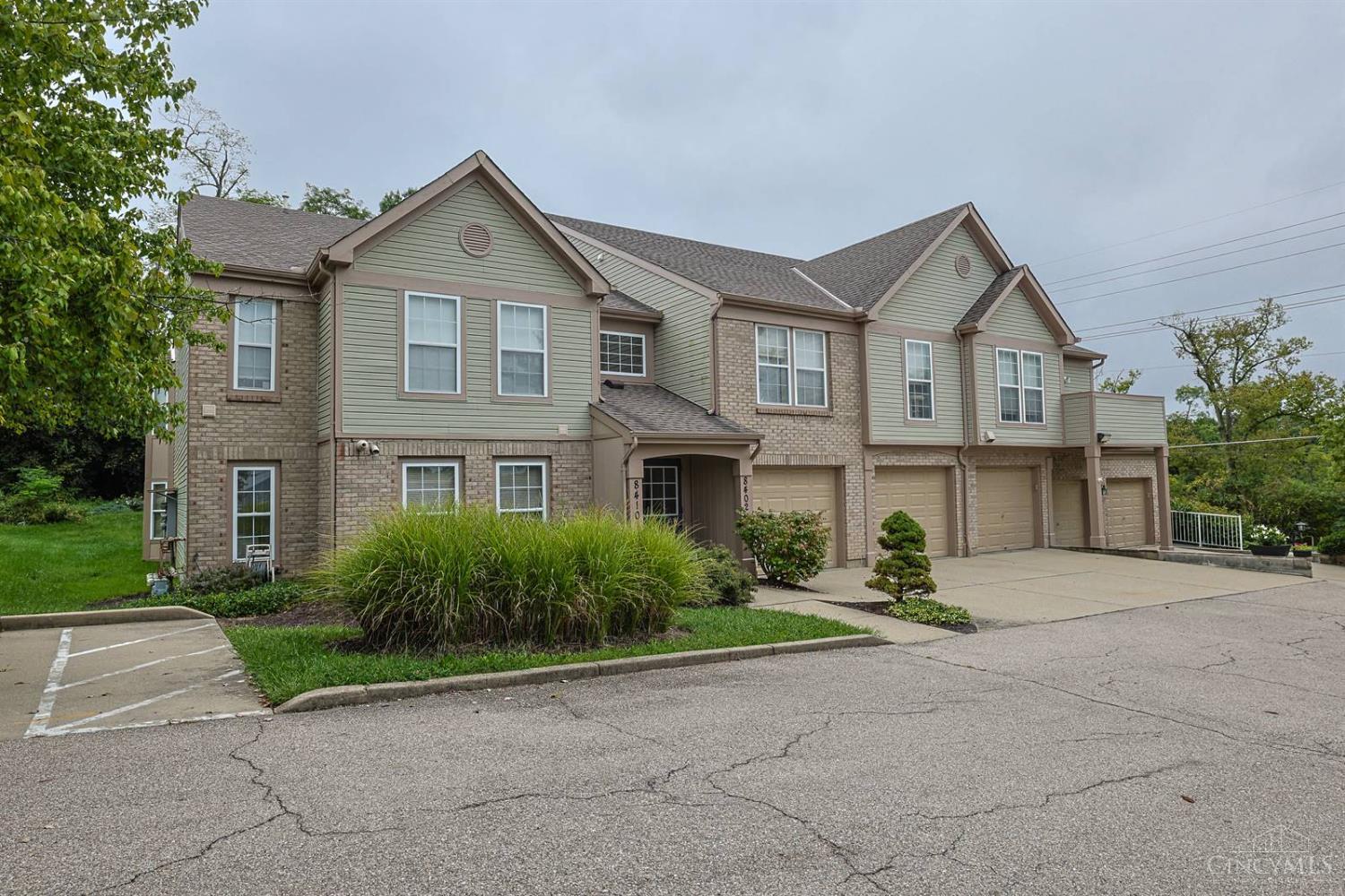 8404 Ridge Pointe Court Cincinnati, OH 45237 - Photo 2 of 35 Gallery Image 2