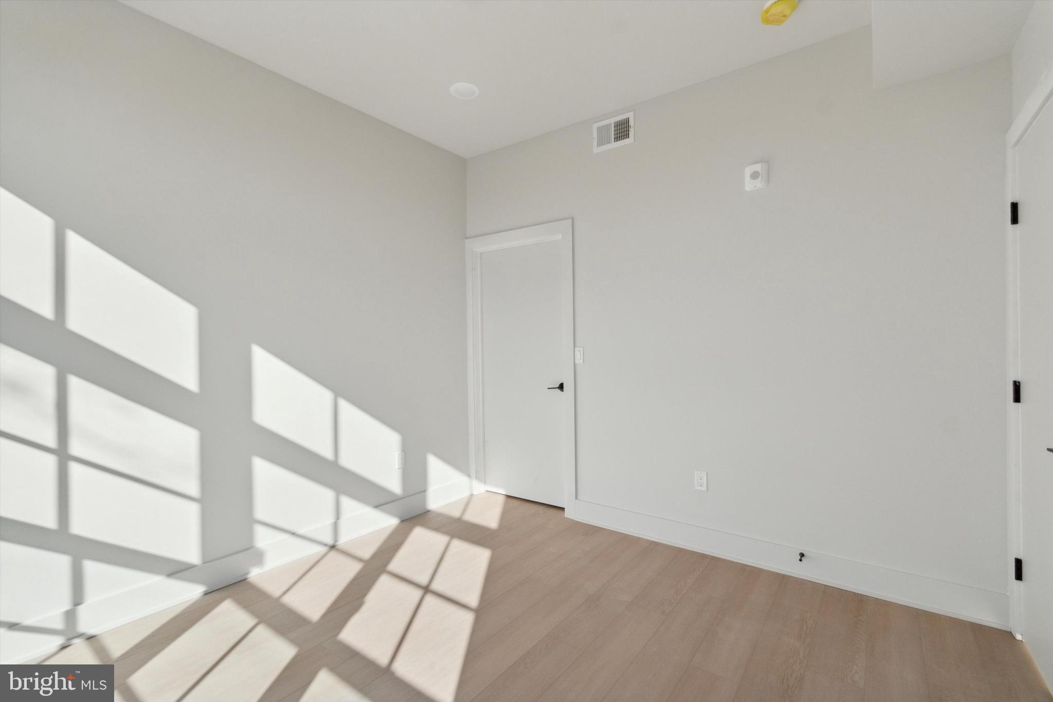 5521 Wayne Avenue, Unit 305 Philadelphia, PA 19144 - Photo 6 of 11 a view of an entryway