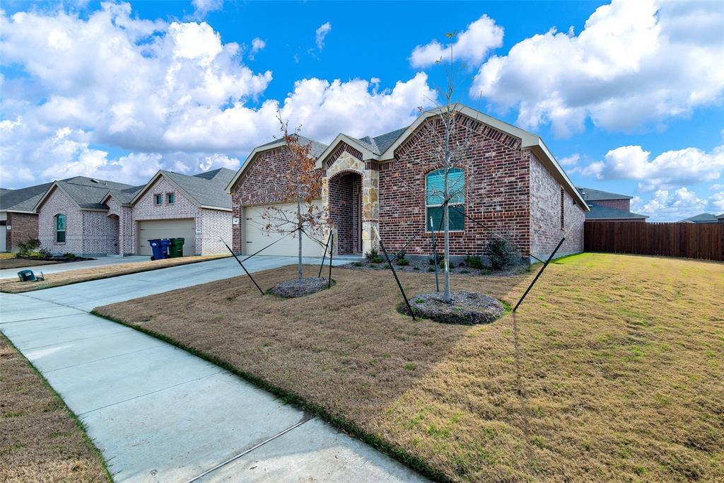 537 Robinson Way Fate, TX 75189 - Photo 3 of 23