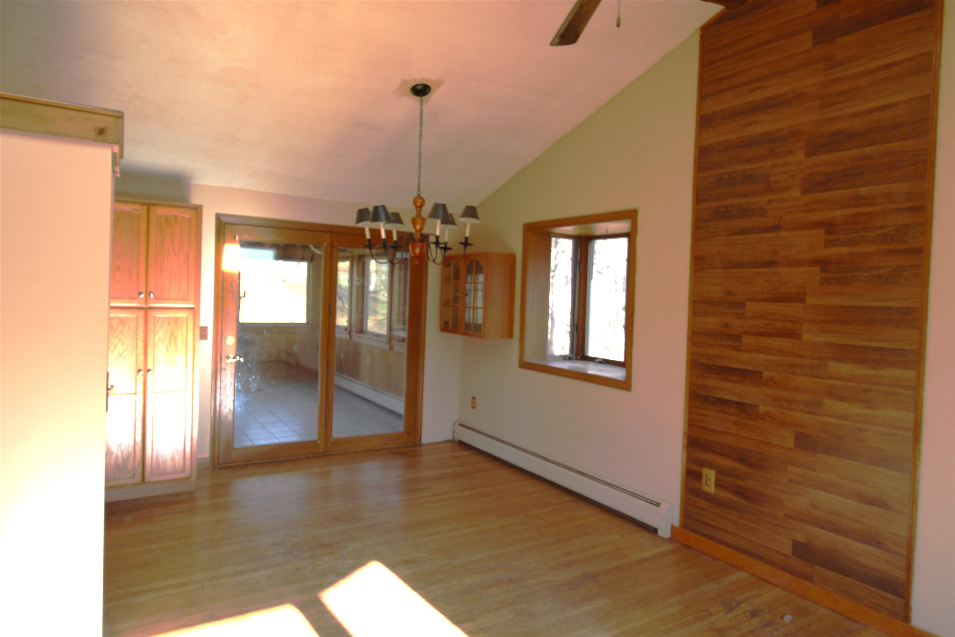 113 Chester Road Derry, NH 03038 - Photo 13 of 15