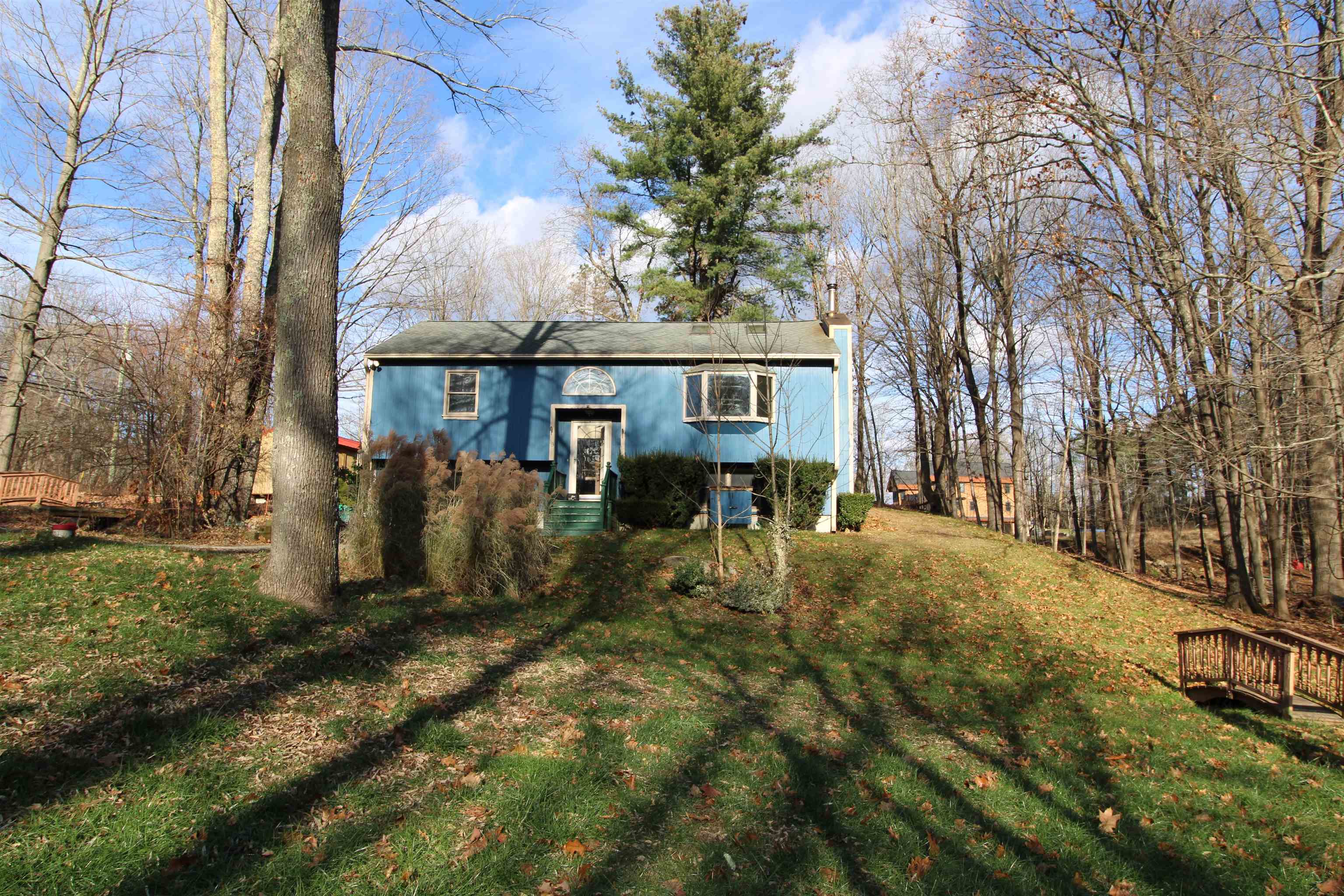 113 Chester Road Derry, NH 03038 - Photo 2 of 15