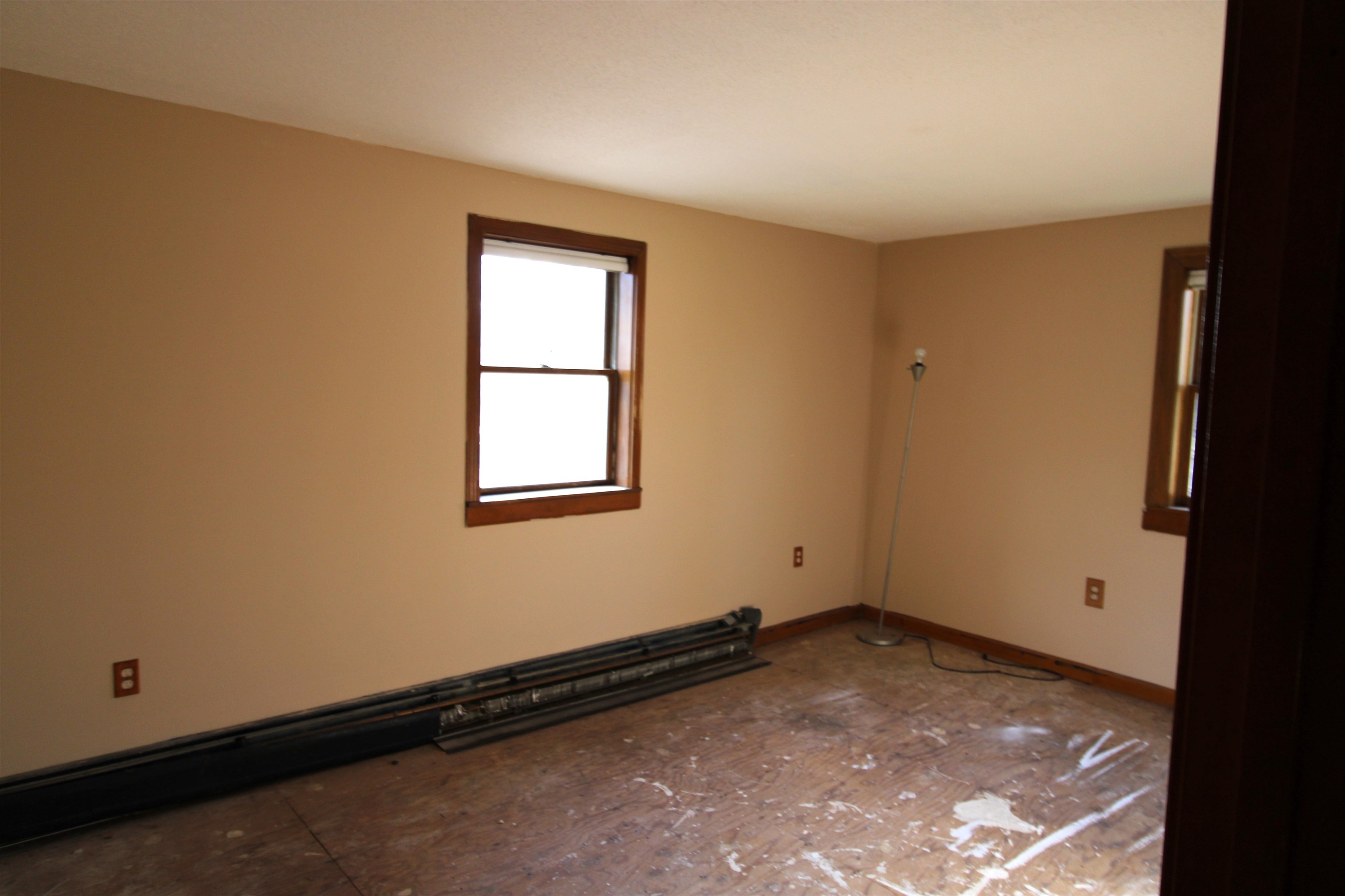 113 Chester Road Derry, NH 03038 - Photo 6 of 15
