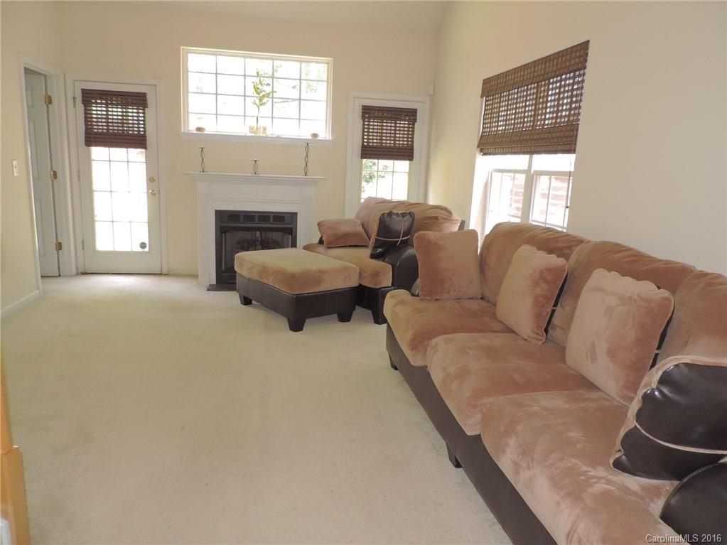 16865 Timber Crossing Road, Unit 2146 Charlotte, NC 28213 - Photo 3 of 15