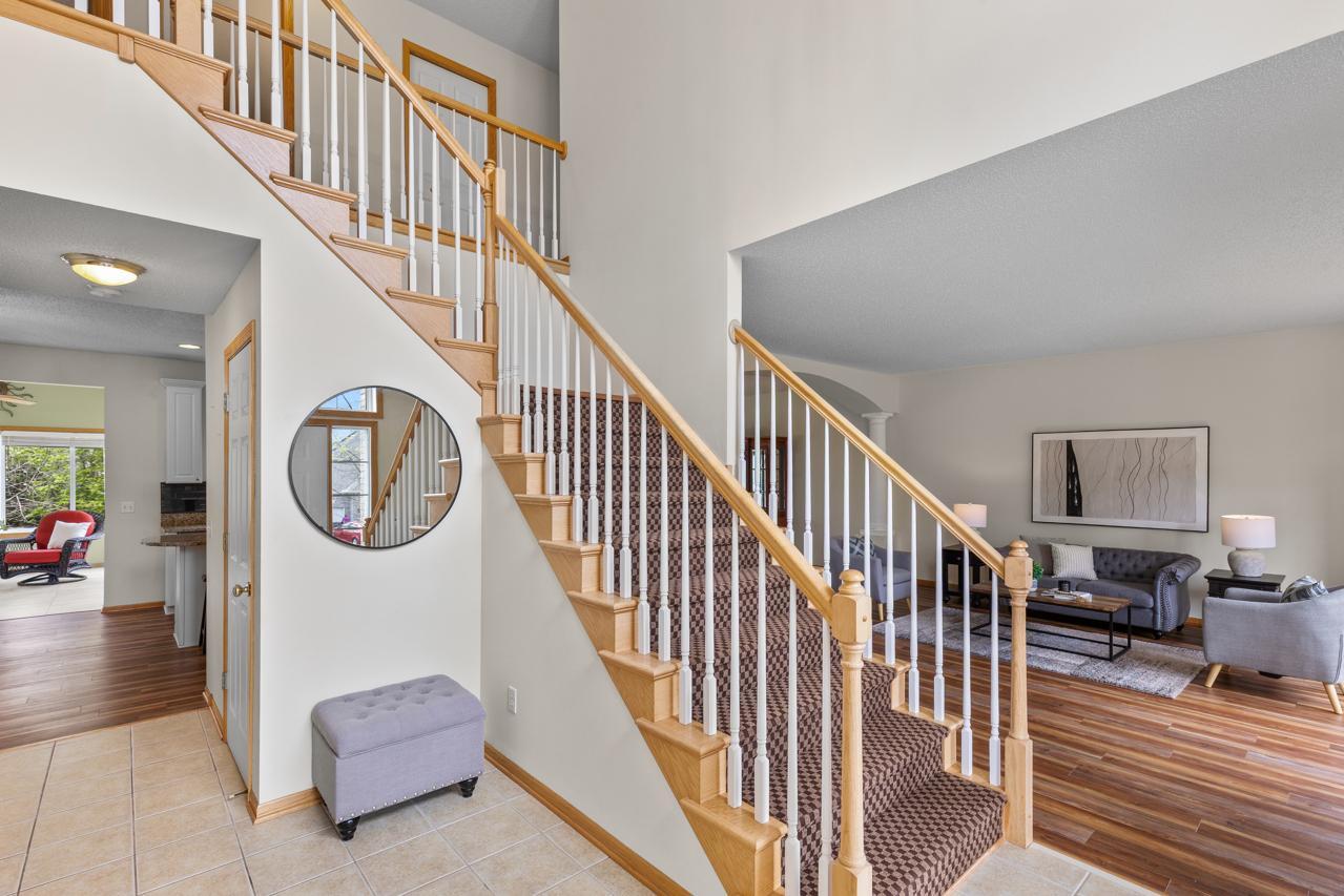 9724 Geisler Road Eden Prairie, MN 55347 - Photo 14 of 65 Gallery Image 14