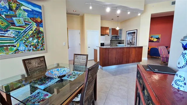 $489,731 | 9055 Southwest 73rd Court, Unit 701, Miami, FL 33156