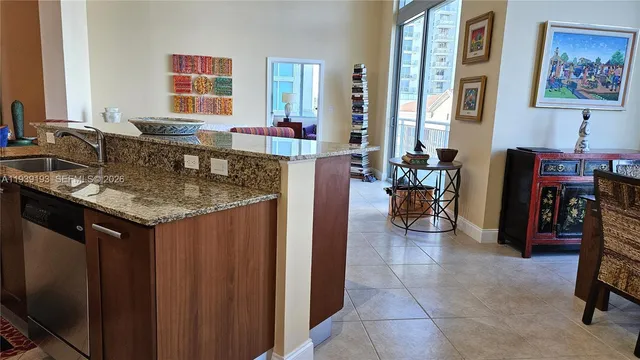 $489,731 | 9055 Southwest 73rd Court, Unit 701, Miami, FL 33156