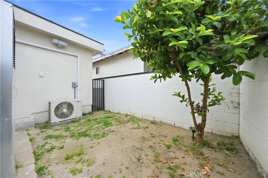 6833 Crafton Avenue Bell, CA 90201 - Photo 26 of 31