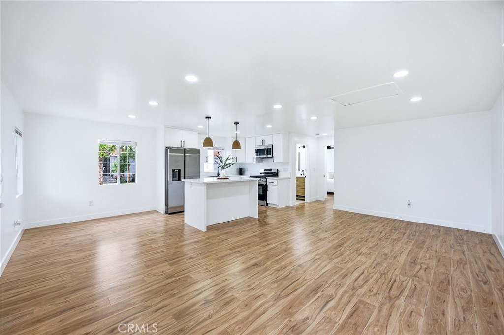 6833 Crafton Avenue Bell, CA 90201 - Photo 8 of 31