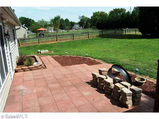4625 Fieldspring Road Clemmons, NC 27012 - Photo 12 of 13 Patio/Deck.