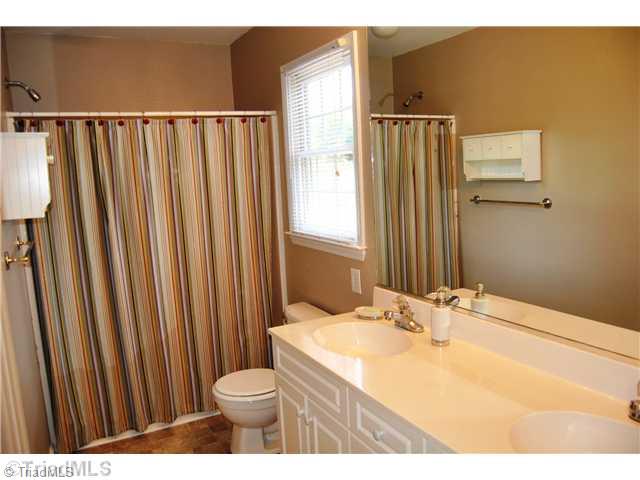 4625 Fieldspring Road Clemmons, NC 27012 - Photo 6 of 13 Master Bath/Spa.