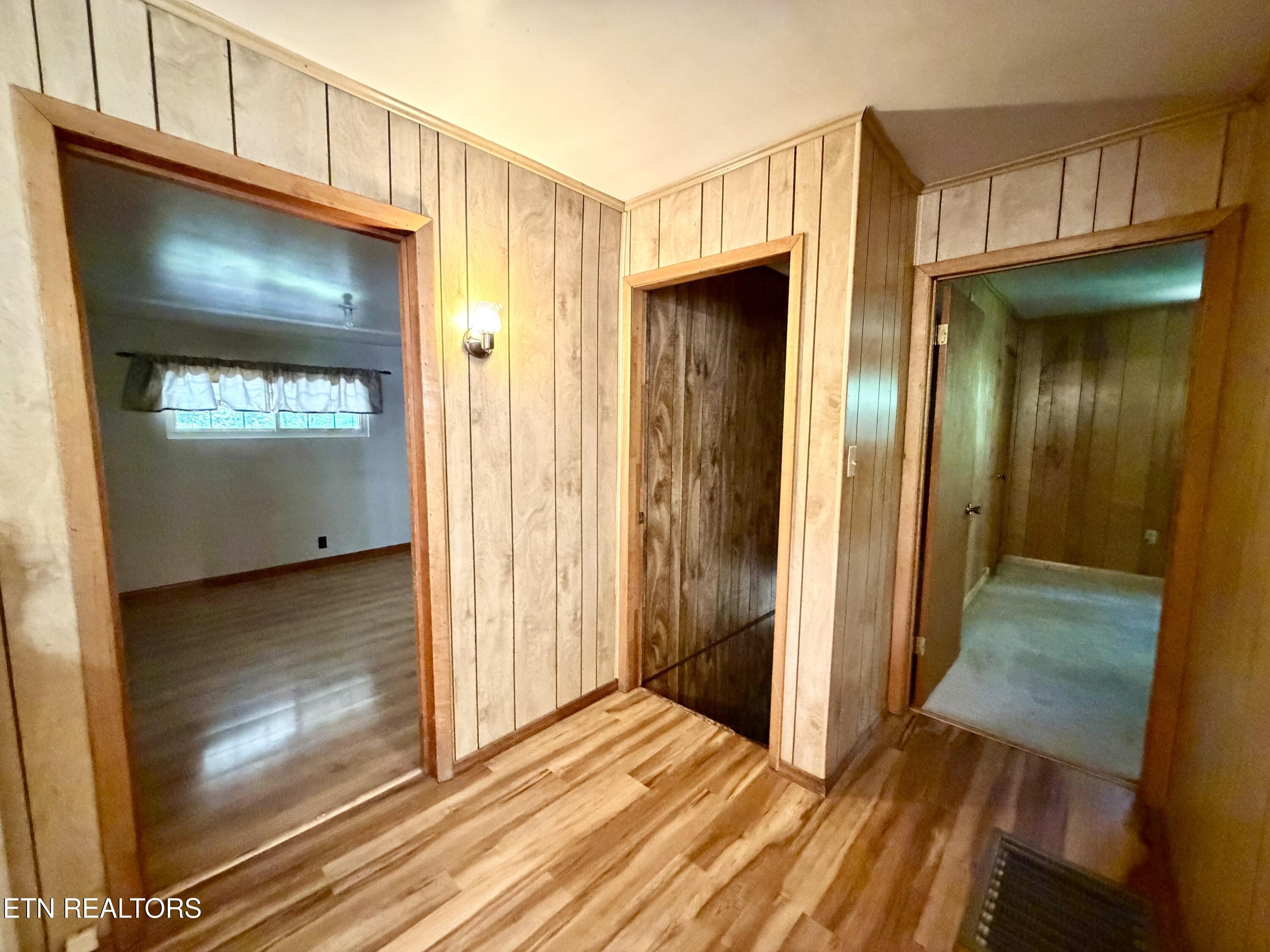 4906 Shady Road Strawberry Plains, TN 37871 - Photo 27 of 41 Hallway