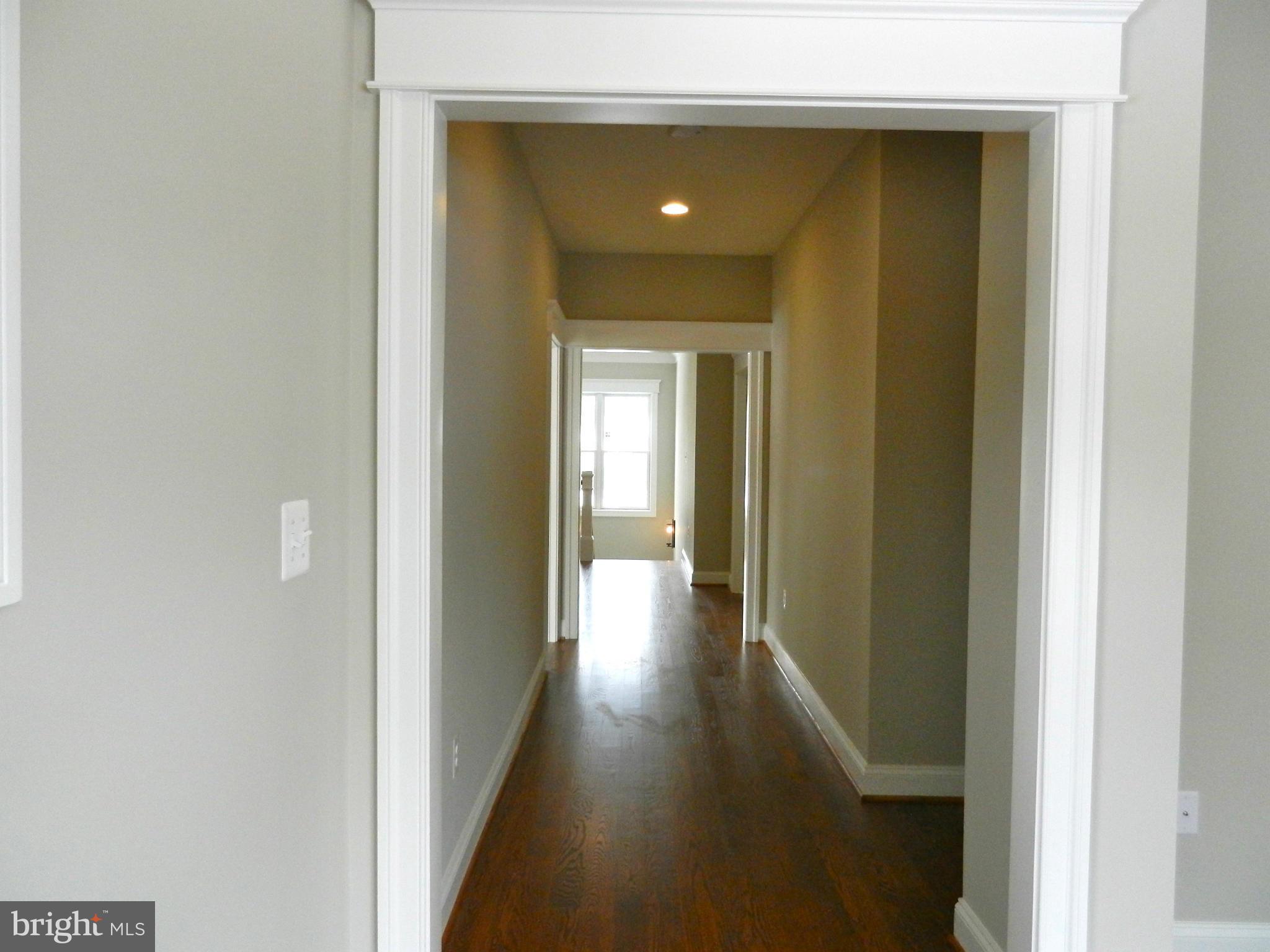 408 Tapawingo Road Southwest Vienna, VA 22180 - Photo 17 of 29 Upper Hallway