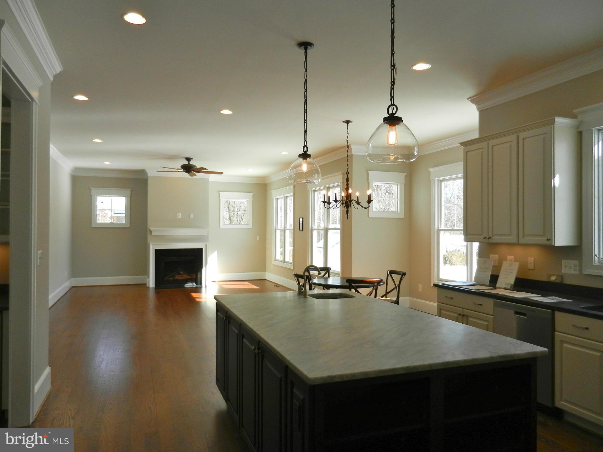408 Tapawingo Road Southwest Vienna, VA 22180 - Photo 9 of 29 Kitchen