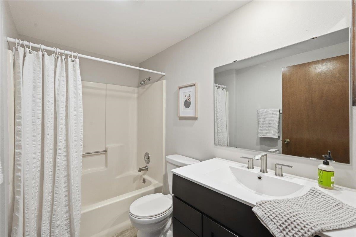 4162 Alvarez Avenue Madison, WI 53714 - Photo 19 of 34