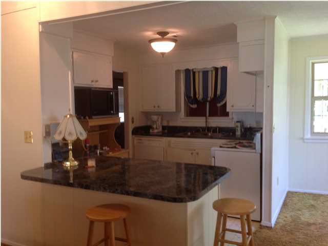 254 Cedar Ridge Drive Madison, MS 39110 - Photo 5 of 17 kitchen