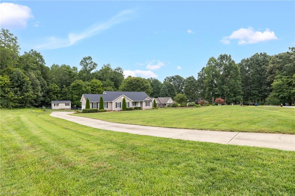 7247 Senepole Road Randleman, NC 27317 - Photo 4 of 42 Gallery Image 4
