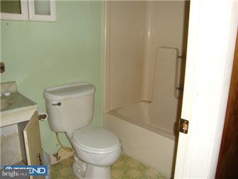 1684 County Line Road Bechtelsville, PA 19505 - Photo 7 of 11 Gallery Image 7