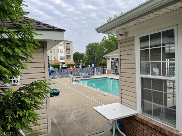 $2,498 | 132 Cory Lane, Elmwood Park, NJ 07407